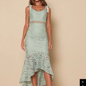 NWT Lulu’s “Won your heart” Sage Green lace dress